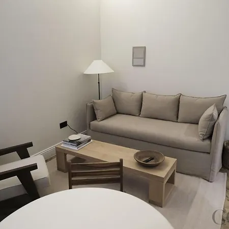 Apartment Cool&modern Apt Para 4pax En El Centro De